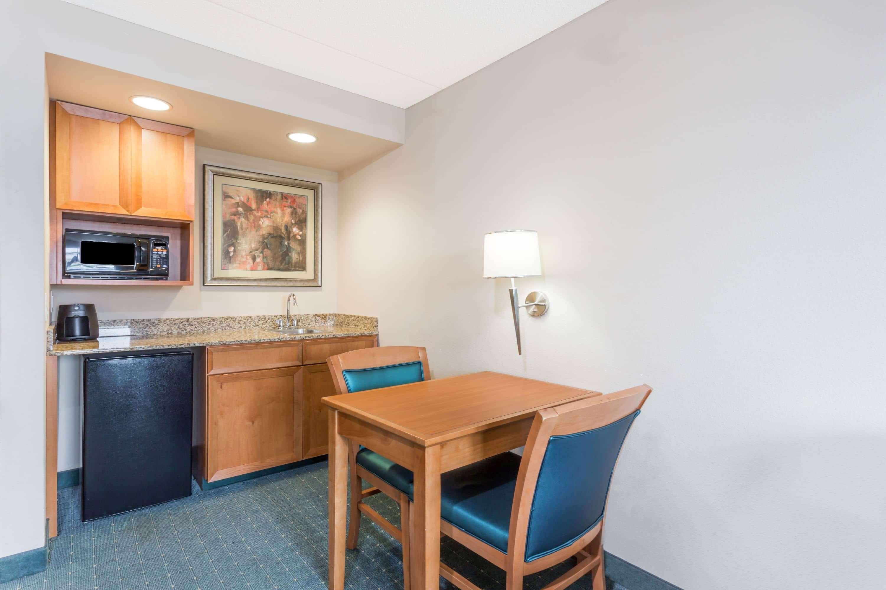 Wingate By Wyndham Richmond Hotel 3*