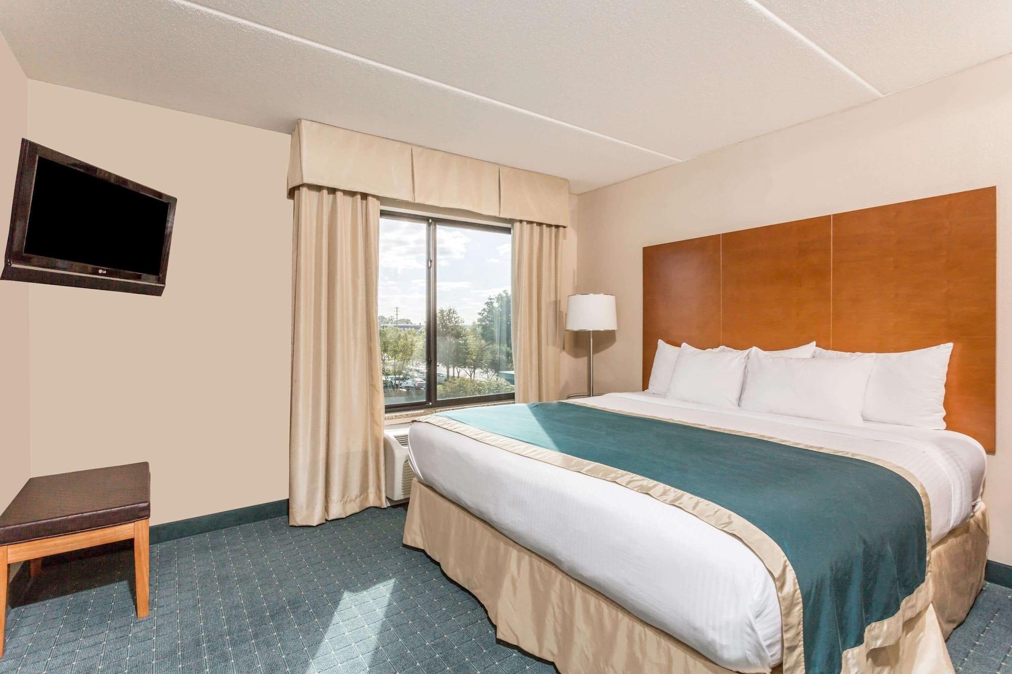 Wingate By Wyndham Richmond 3*