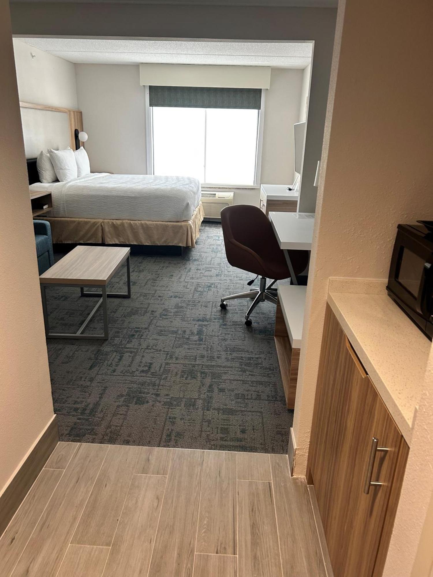 Wingate By Wyndham Richmond Hotel