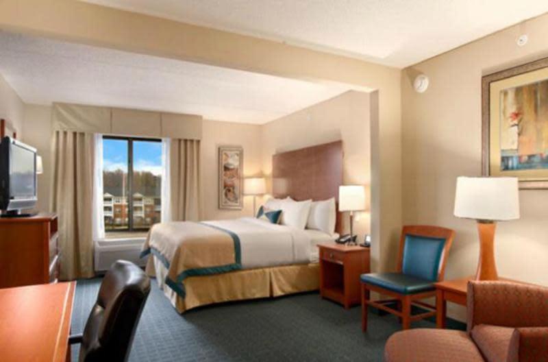 Wingate By Wyndham Richmond Hotel